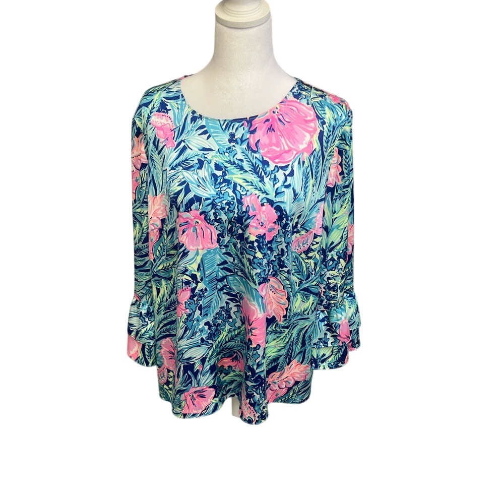 Lilly Pulitzer Elsa Silk Top Floral Blouse Sz M Resort Vacation Beachy Pink Blue